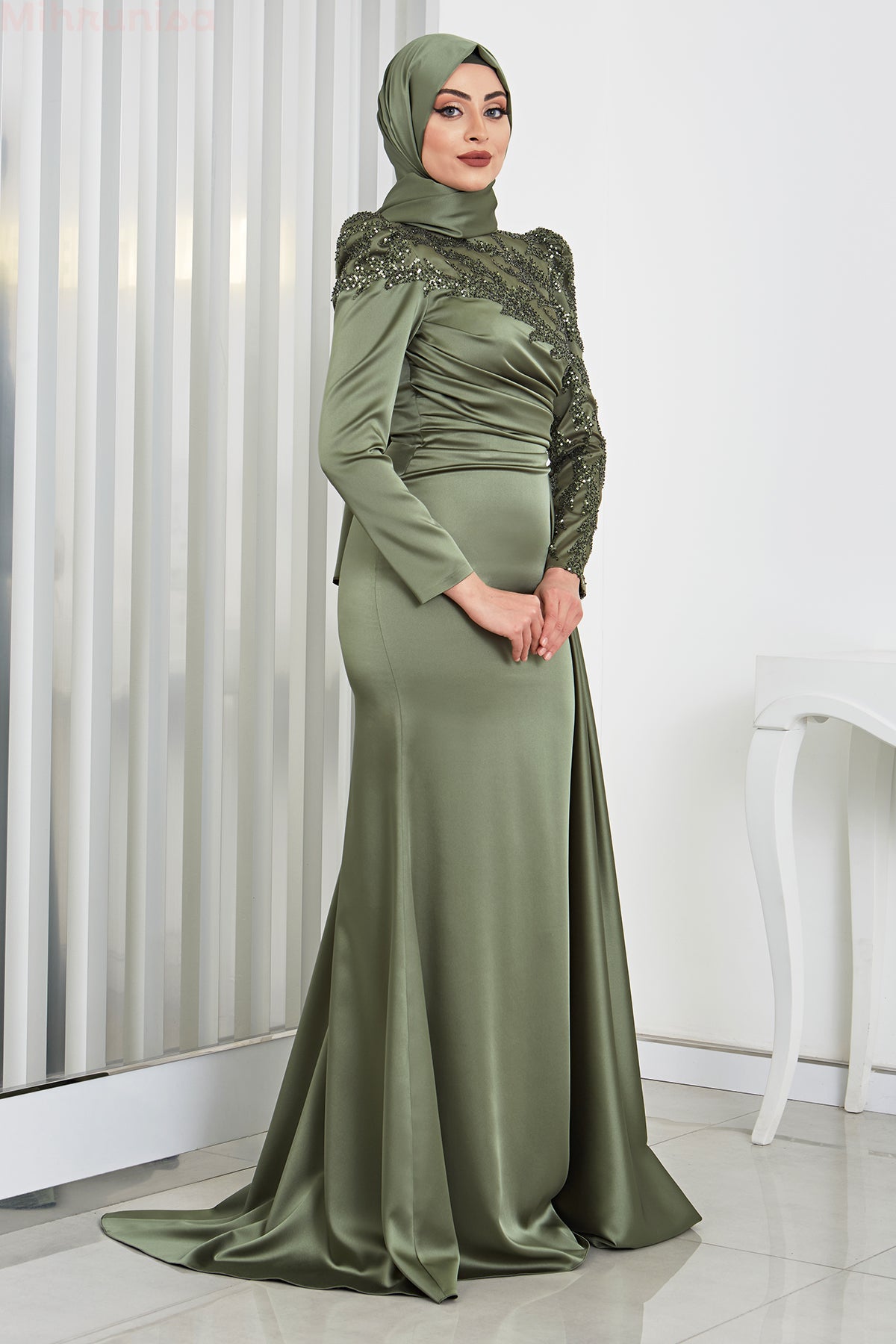 Rosa Abiye - RZRSA1503