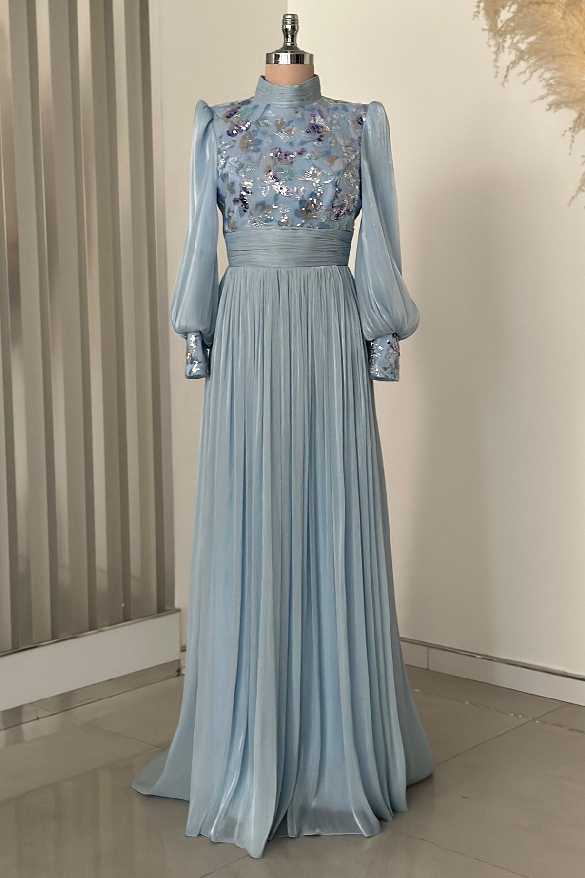 Nadia Abiye - RZNDA0204