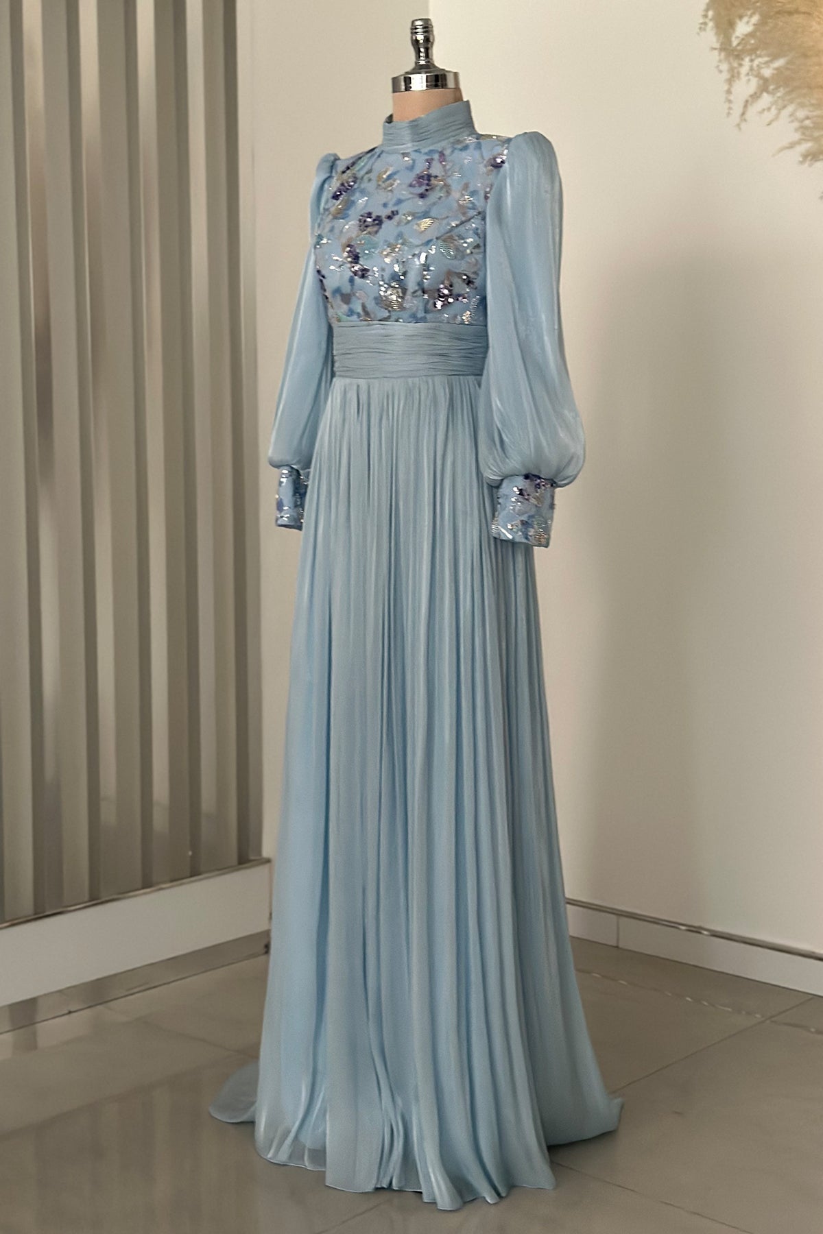 Nadia Abiye - RZNDA0204