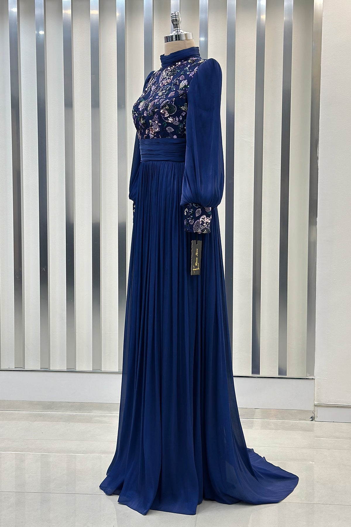 Nadia Abiye - RZNDA0204