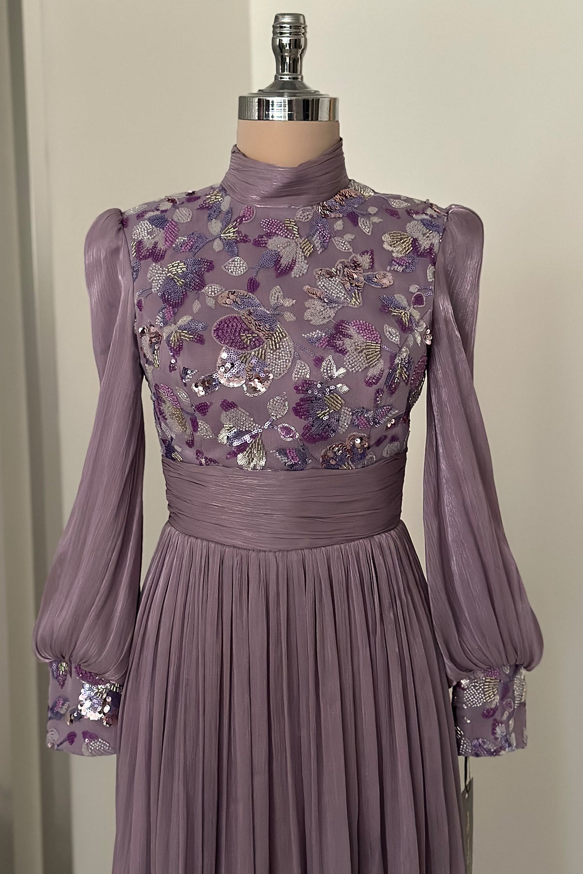 Nadia Abiye - RZNDA0204