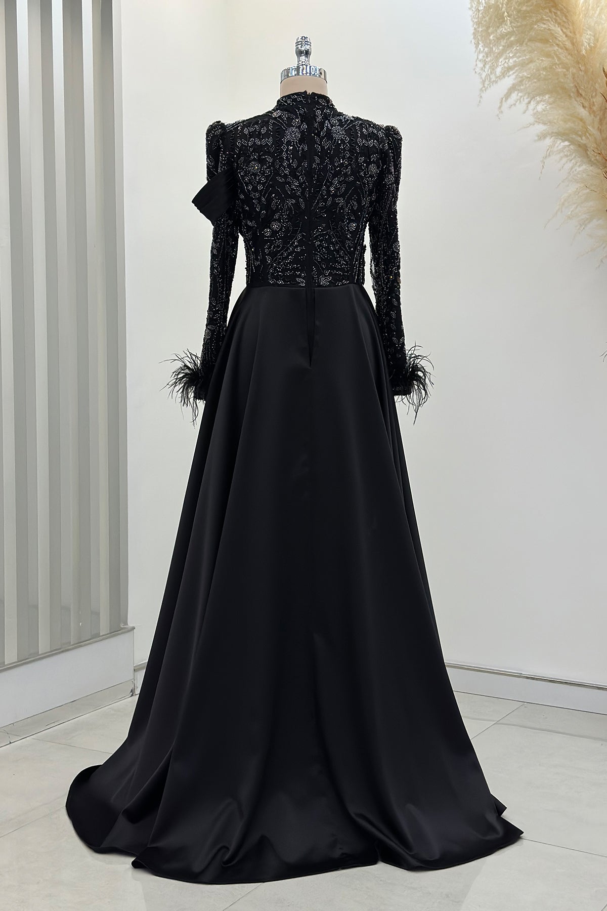 Anabel Abiye - RZANB1804