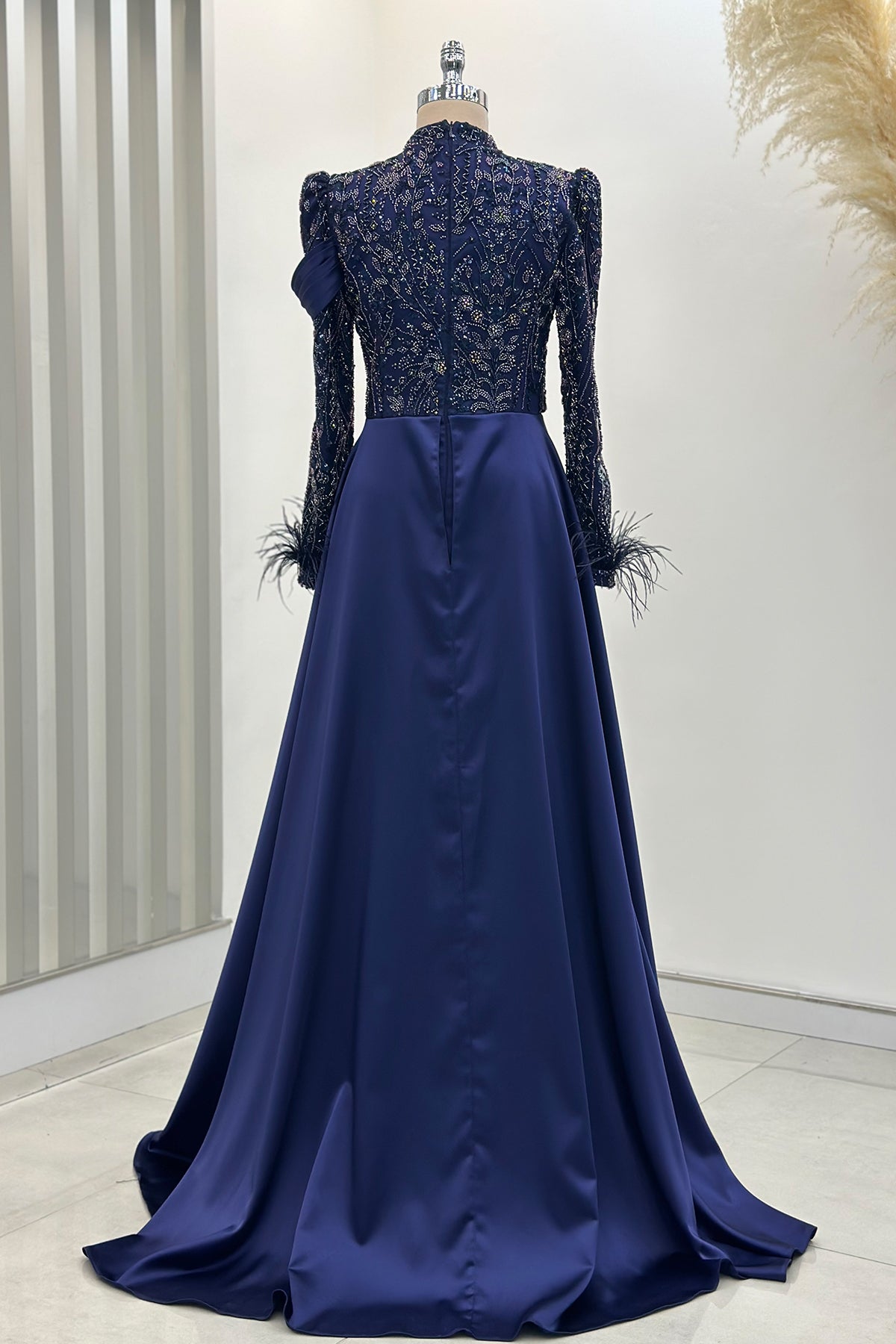 Anabel Abiye - RZANB1804