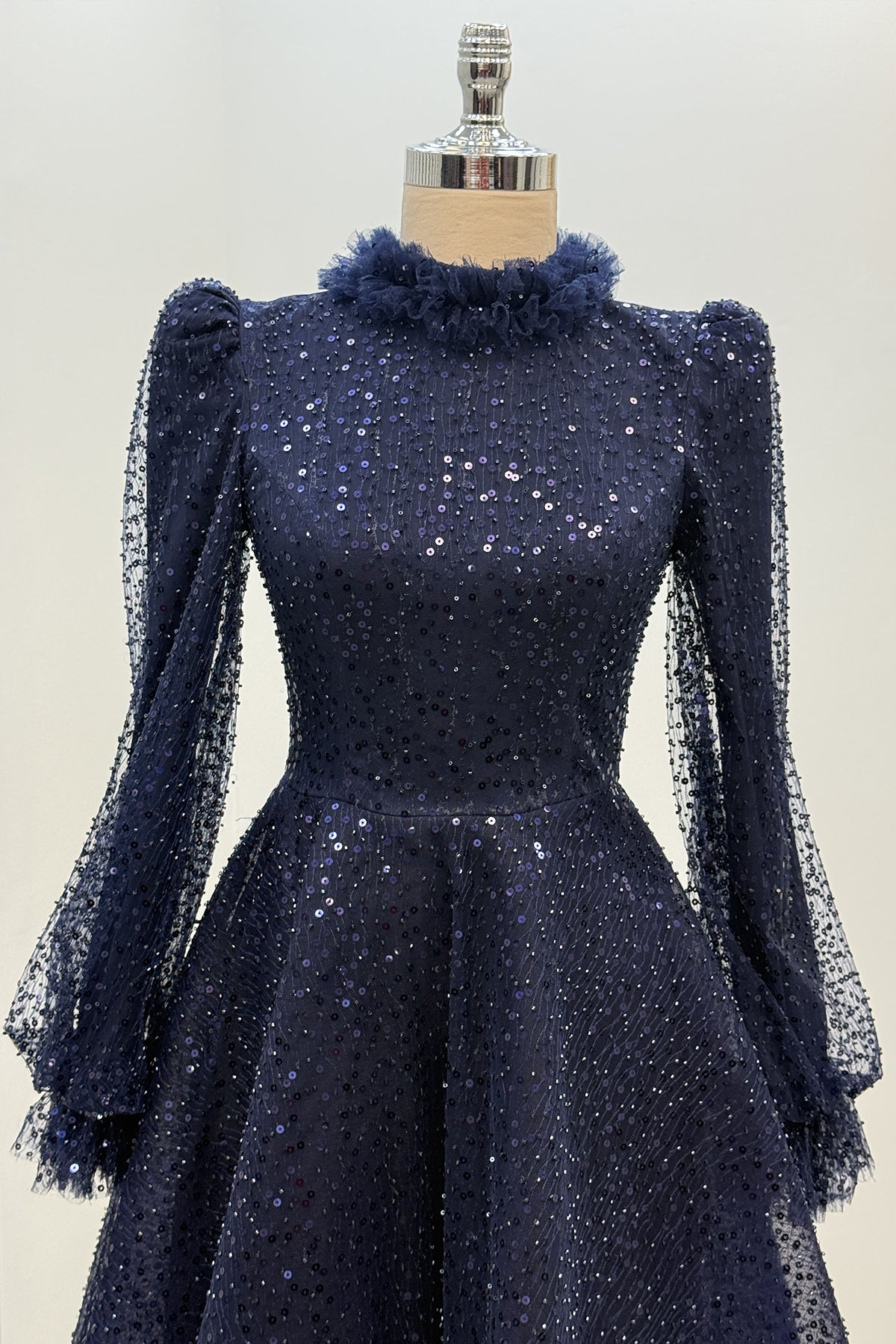 Larin Abiye - RZLRN2706