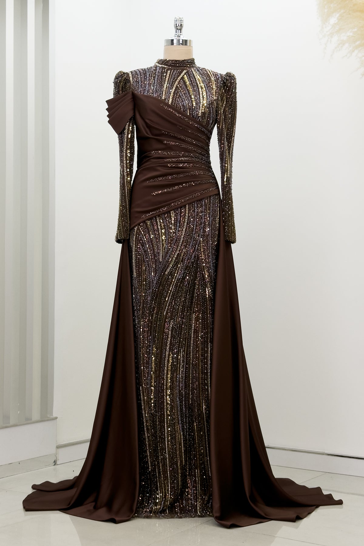 Hailey Abiye - RZHLY0107