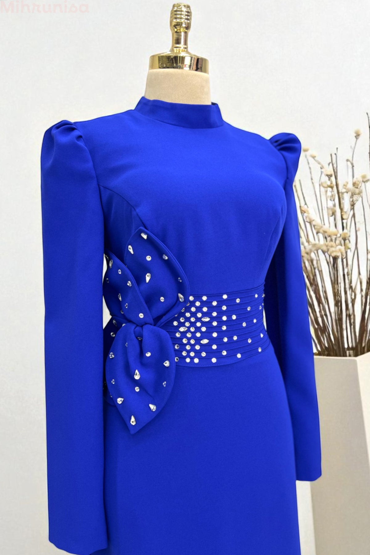 Lenaro Abiye - NKLNR1511