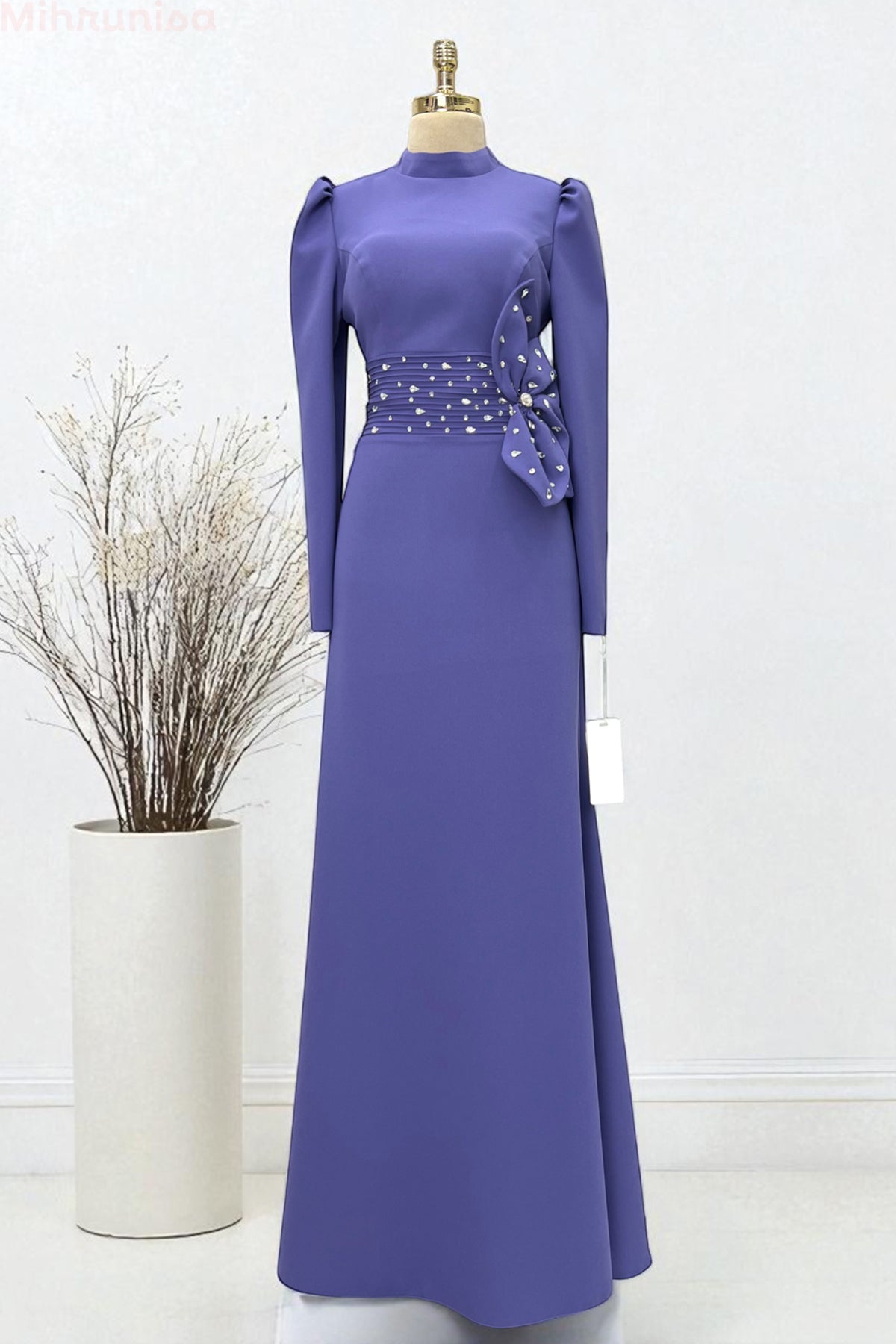 Lenaro Abiye - NKLNR1511