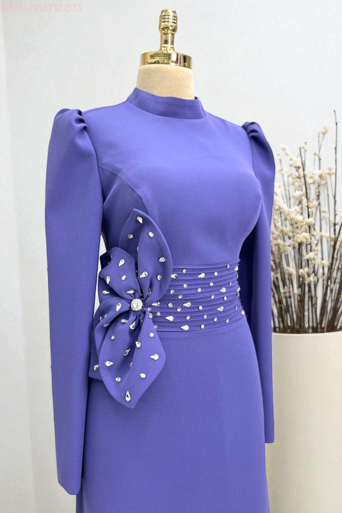 Lenaro Abiye - NKLNR1511