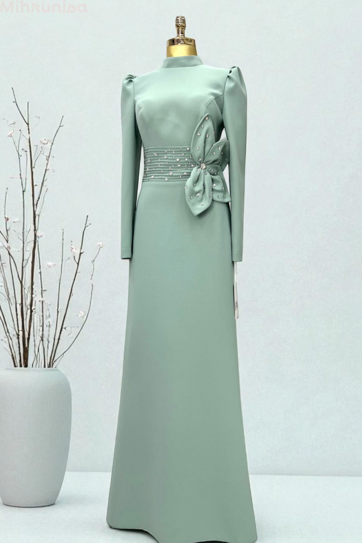 Lenaro Abiye - NKLNR1511