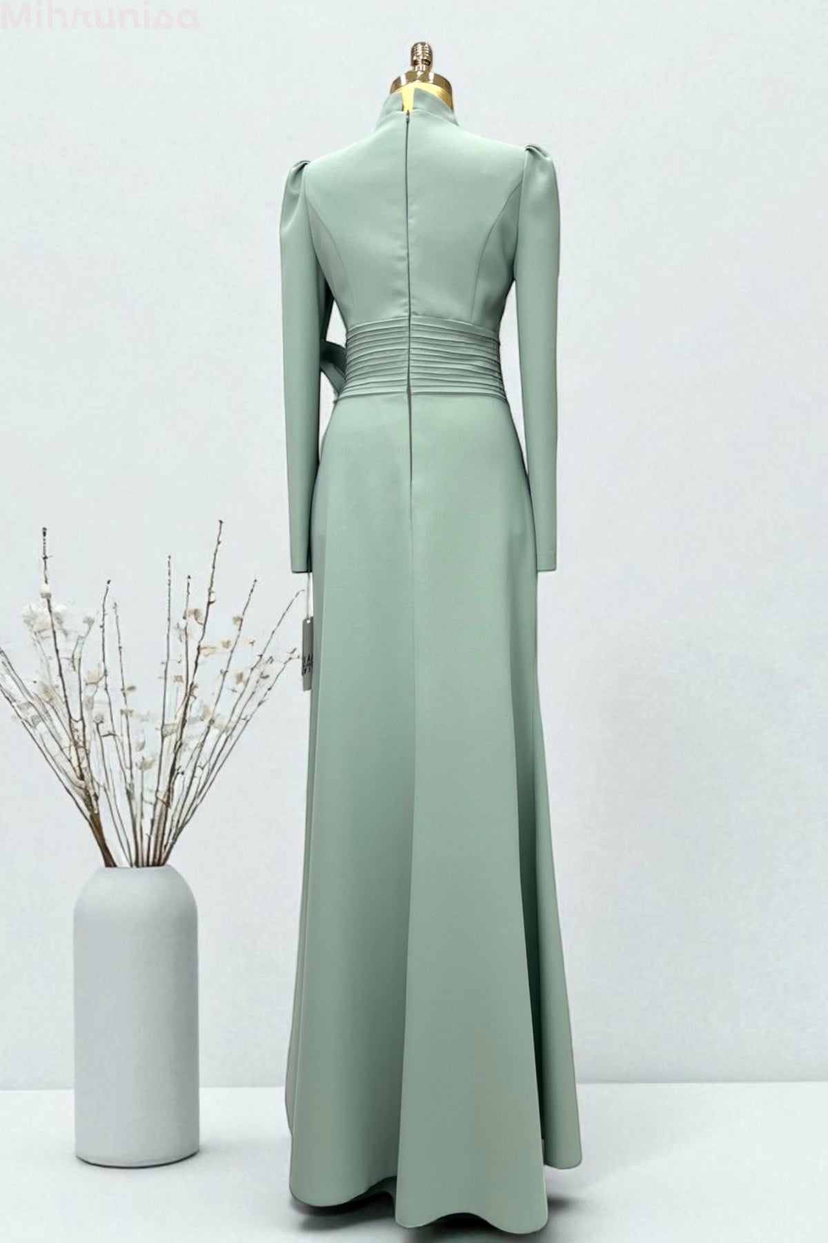 Lenaro Abiye - NKLNR1511