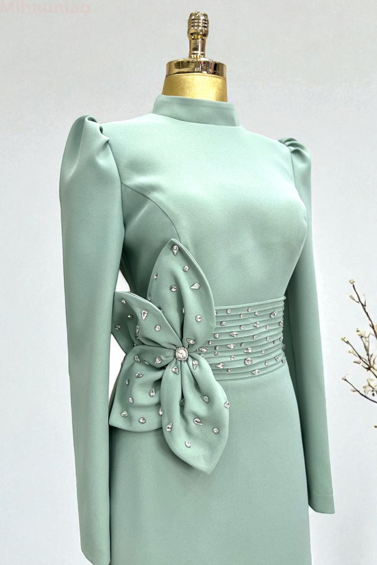 Lenaro Abiye - NKLNR1511