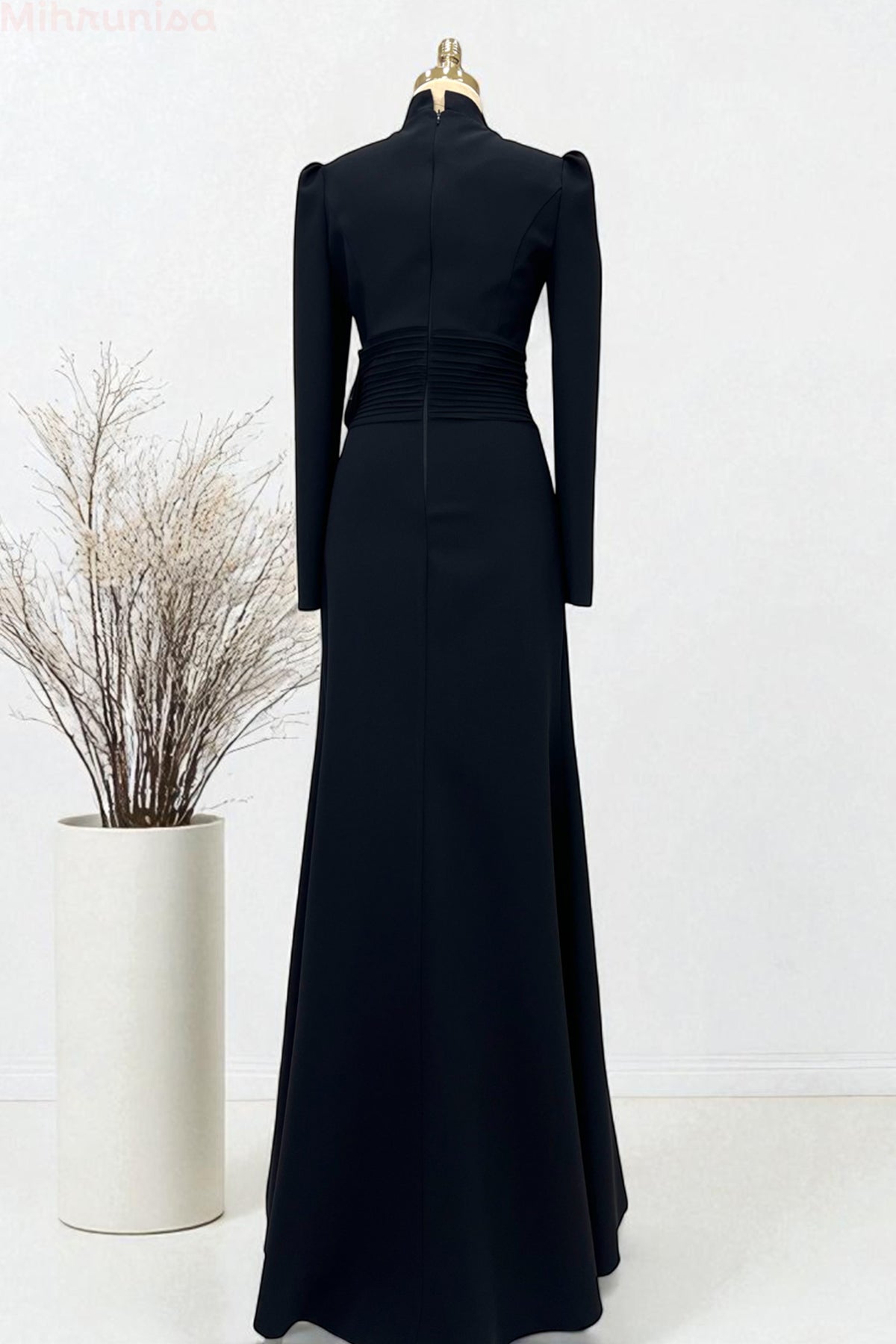 Lenaro Abiye - NKLNR1511