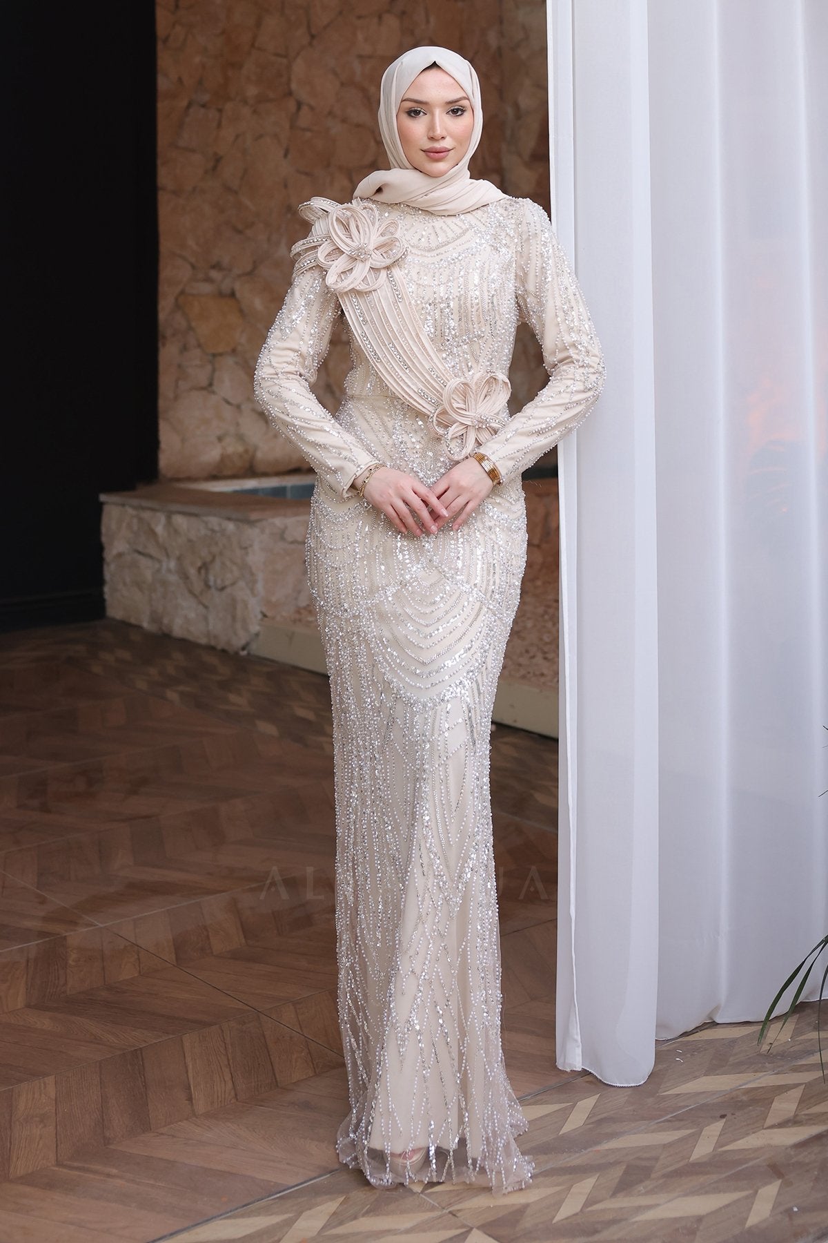 Gilda Abiye - RZGLD2802