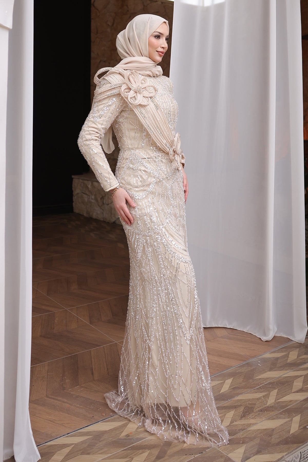 Gilda Abiye - RZGLD2802