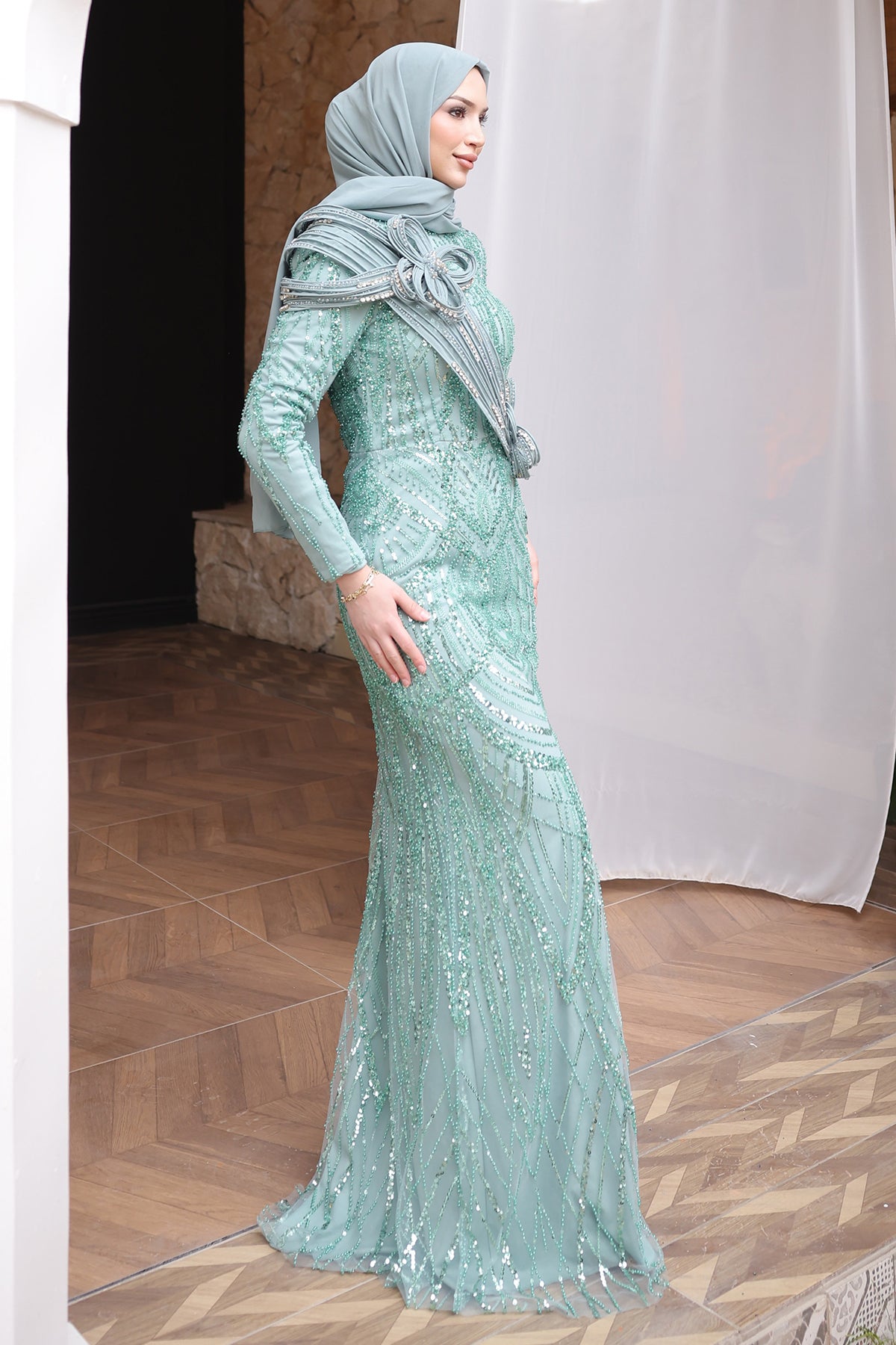 Gilda Abiye - RZGLD2802