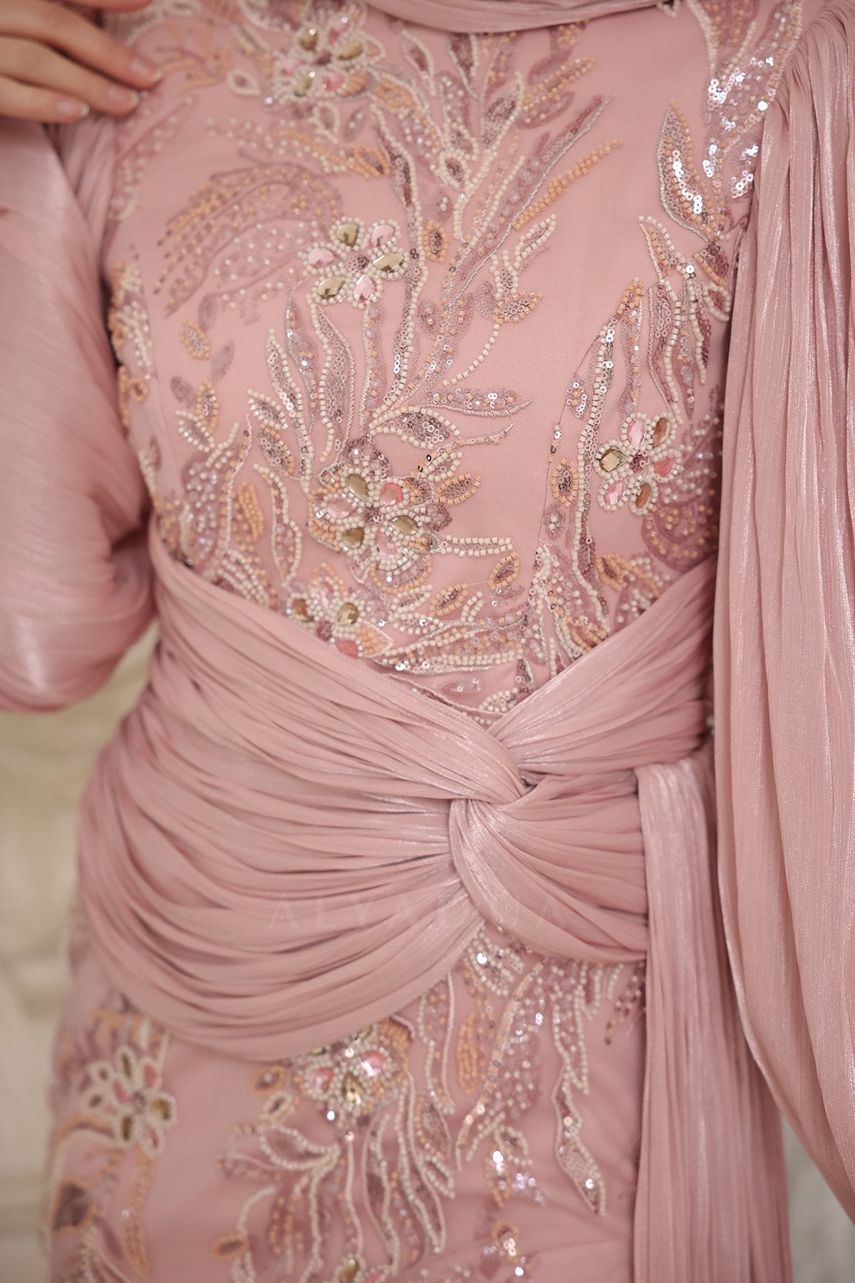 Liora Abiye - RZLRA0203