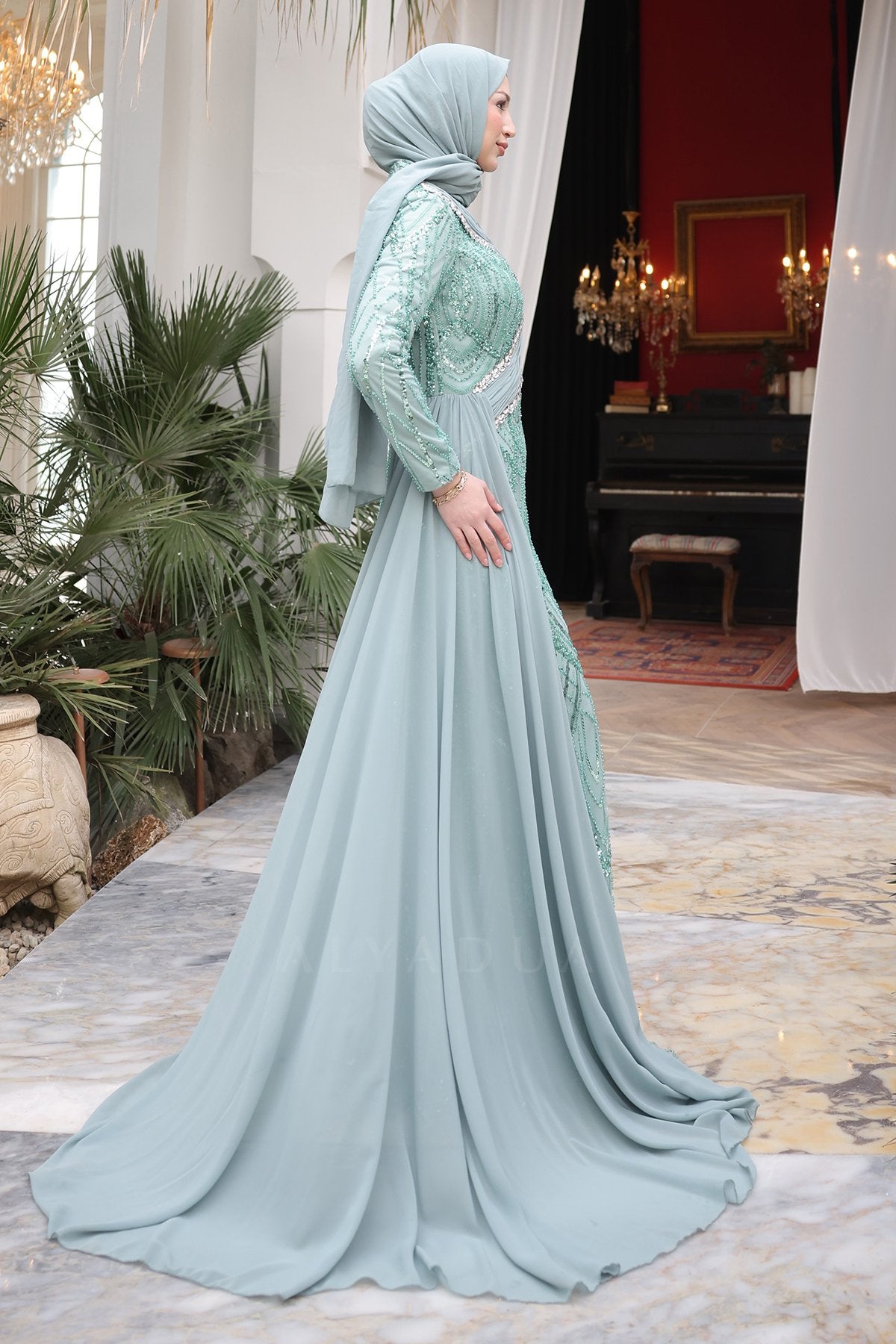 Alisya Abiye - RZALS0903