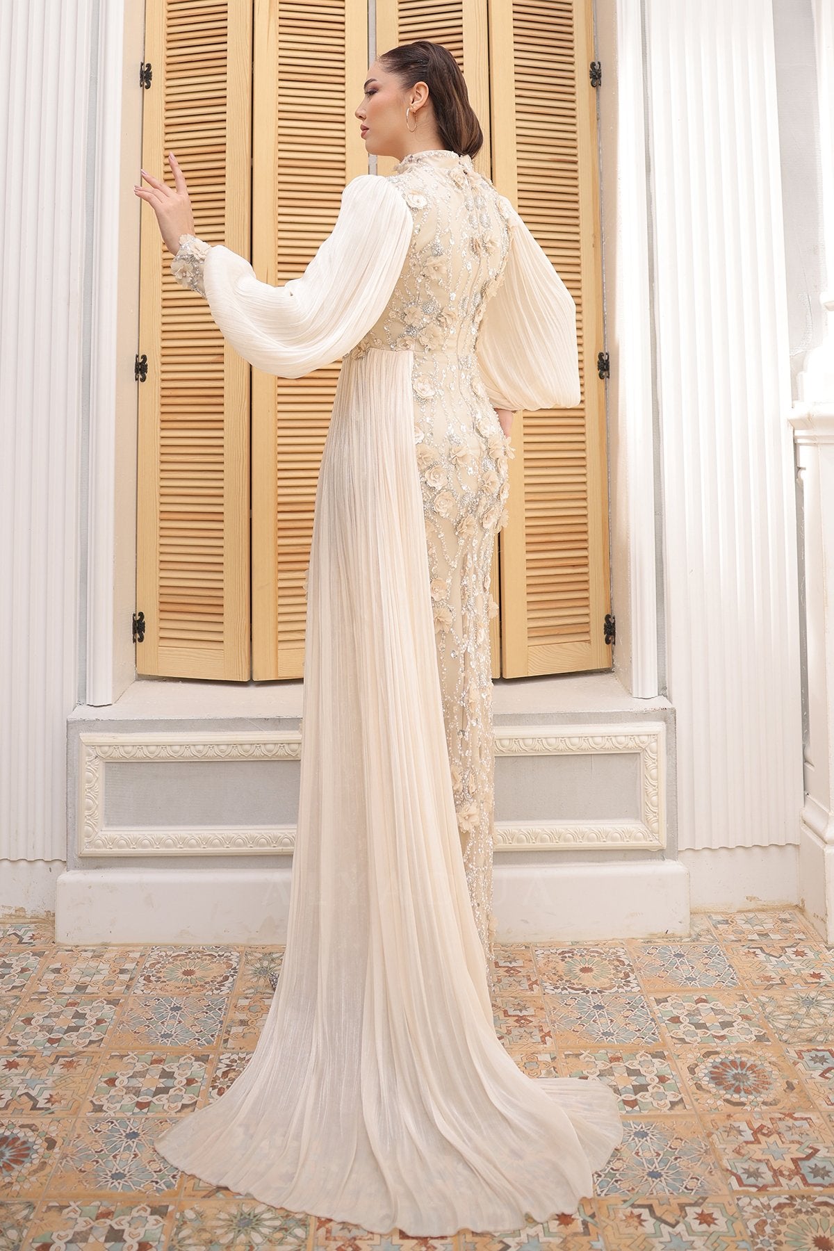 Viane Abiye - RZVNE1504