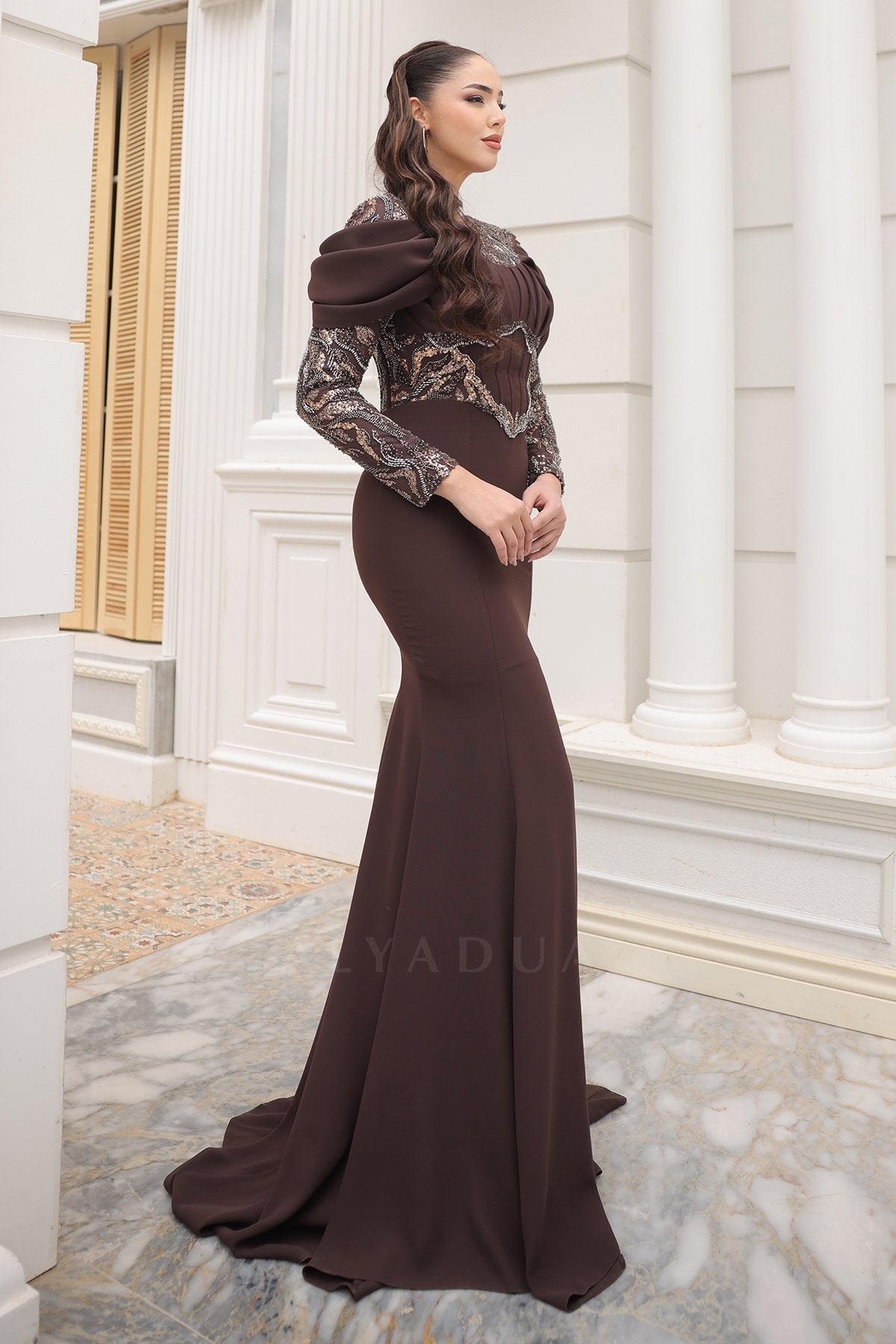 April Abiye - RZAPR1504