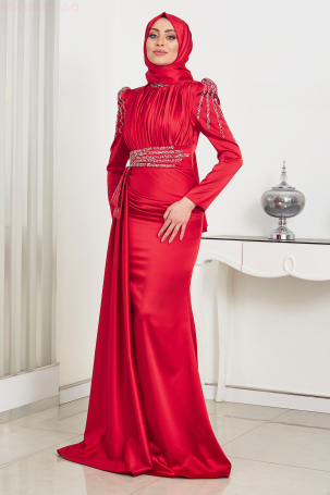 Robe de soirée Alina en satin avec drapé à l'avant, détails en pierres et traîne - Rouge - 4