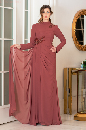 Robe de soirée en mousseline grande taille avec détails de broderie à la taille et aux épaules - Rose fanée - 1