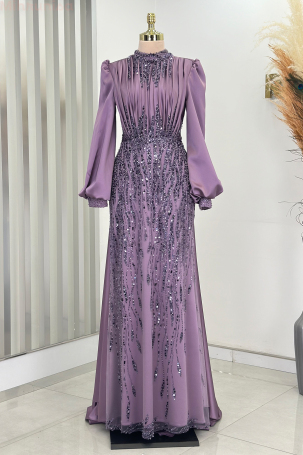 Robe de soirée İncilay avec cape et détails drapés en pierre - Lilas - Rana Zenn