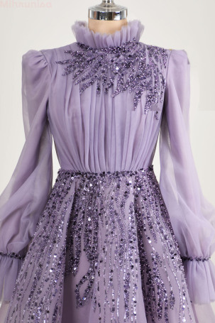 Robe de soirée mi-longue en tulle Patrice à design spécial avec broderie appliquée - Lilas - 3