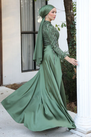 Sherry Satin Evening Dress with Tail and Detailed Feathered Sleeves - Khaki - 2