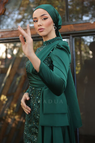 Skirt Feather Detail Front Processed Satin Dicle Evening Dress - Emerald - 6